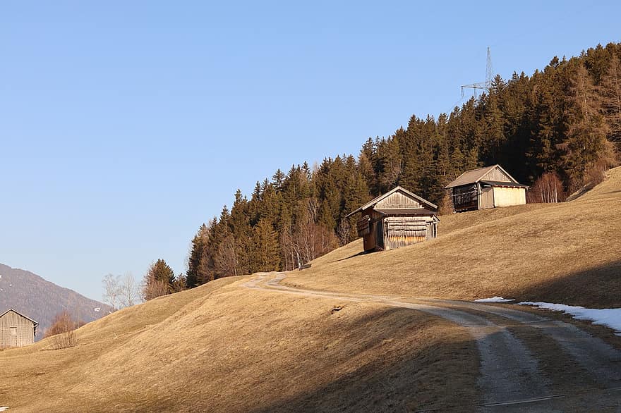 Hütten, Almwiese, Natur, Feld, Schnee, Pfad, Weg, Hügel, Bäume, Wald, Tirol
