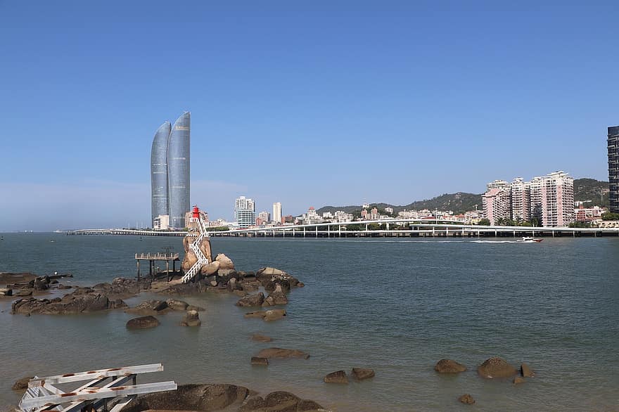 Faro di Gulangyu, mare, città, Xiamen, Cina, costa, faro, rocce, Xiamen Blade Building, torri, grattacieli