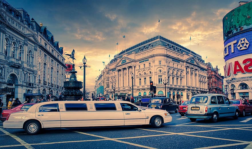 Road, Traffic, City, Piccadilly Circus, London, Junction, Vehicles, Cars, Limousine, Taxi, Travel