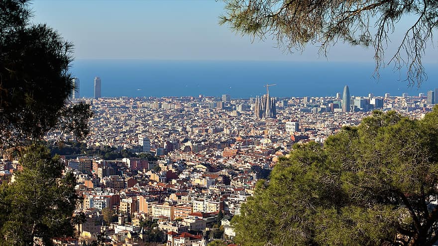 Barcelona, Miasto, widok z lotu ptaka, Hiszpania, Katalonia, pejzaż miejski, miejska linia horyzontu, architektura, wieżowiec, znane miejsce, na zewnątrz budynku