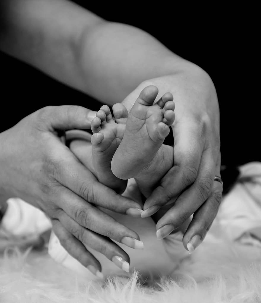 trẻ sơ sinh, đứa trẻ, Nhân loại, gia đình, đôi chân, tay, tim, mẹ, yêu và quý, đứa bé, bàn tay con người