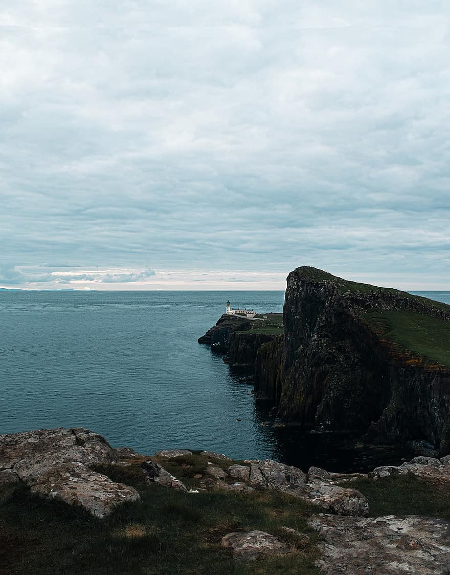 Lighthouse, Neist Point Lighthouse, Neist Point, Landscape, Wallpaper, Background, Seascape, Scotland, Isle Of Skye, Island, Mountains