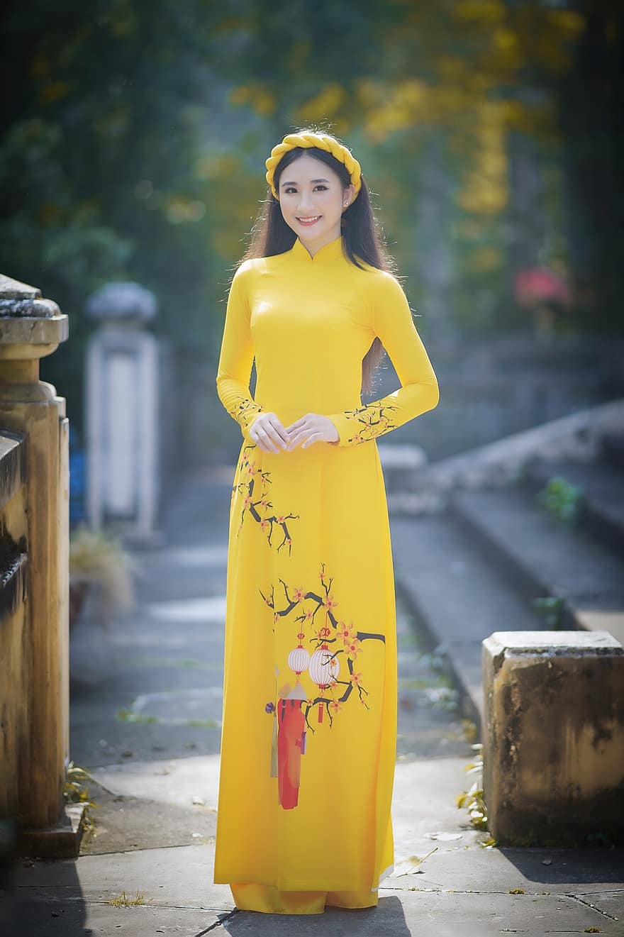 oa dai, mode, vrouw, glimlach, Vietnamees, Geel Ao Dai, Nationale klederdracht van Vietnam, traditioneel, schoonheid, mooi, schattig