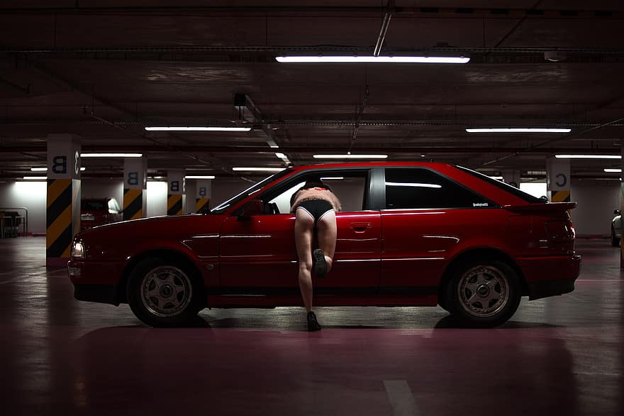 Audi, подземен гараж, червенокос човек, Автоматичен, момиче, изглед, модел, коса, архитектура, хора, Дами