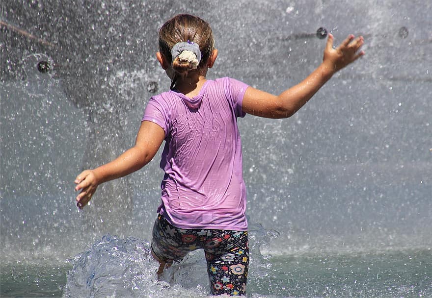 噴水、水、ようこそ、幼年期、吹きかける、ホット、そして、濡れている、楽しい、Romanshorn、子供のための