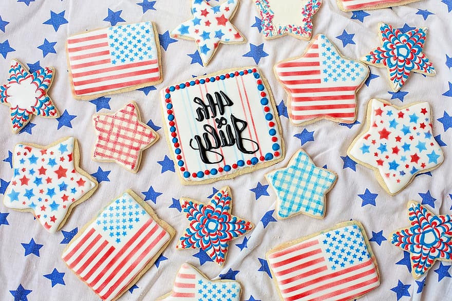le quatre juillet, biscuits, fête, le 4 juillet, le jour de l'indépendance, patriotique, glaçage royal, traite, bonbons, décoré, biscuits au sucre