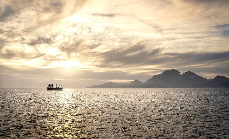 пролив, Гибралтар, лодка, заход солнца, Гибралтарский пролив, горизонт, судно, парусный спорт, корабль, облака, небо