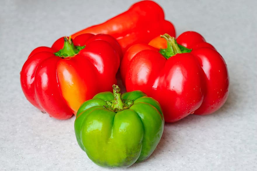 grüne Paprika, rote Paprika, organisch, Zutaten, Pfeffer, Gemüse, würzig, Frische, Lebensmittel, Nahansicht, grüne Farbe