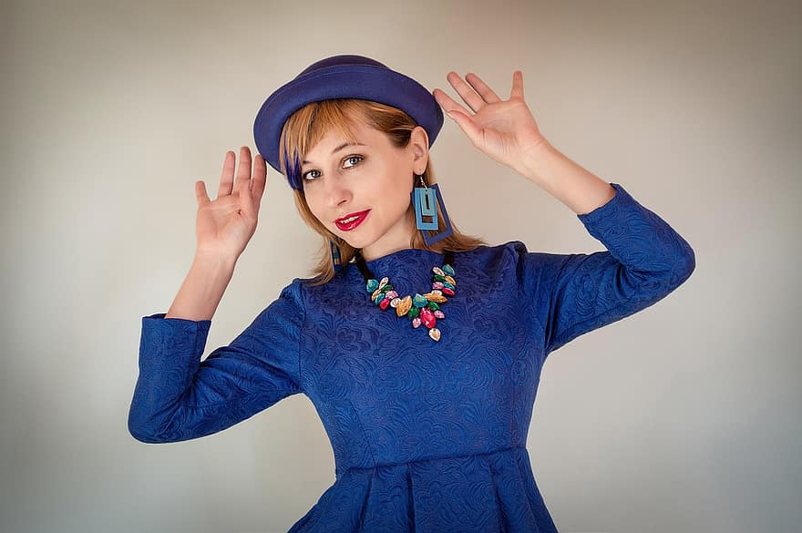 kobieta, kapelusz, niebieska sukienka, czapka z daszkiem, niebieski, retro, zabytkowe, indygo, styl, moda, okrągły kapelusz
