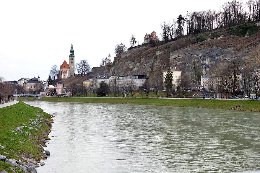 Austrijoje, salzburgas, miestas, upė, salzach, architektūra, žinoma vieta, vanduo, krikščionybė, istorija, religija
