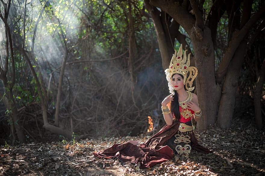 dona, disfressa tradicional, tailandès, bosc, noia, model, bellesa, pose, vestit tradicional, cultura, a l'aire lliure