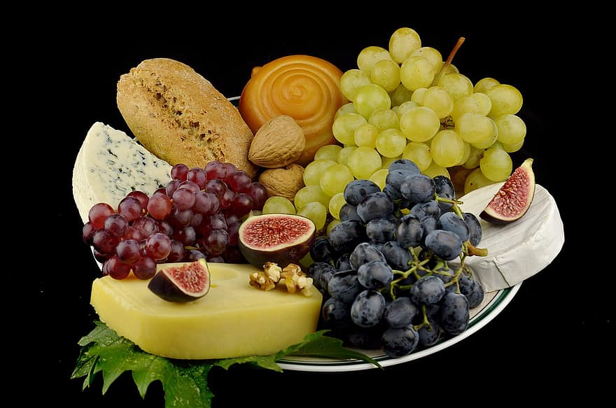 плодове, плато, сирене, черно грозде, червено грозде, Пушено сирене, Камембер, Мухлясало сирене