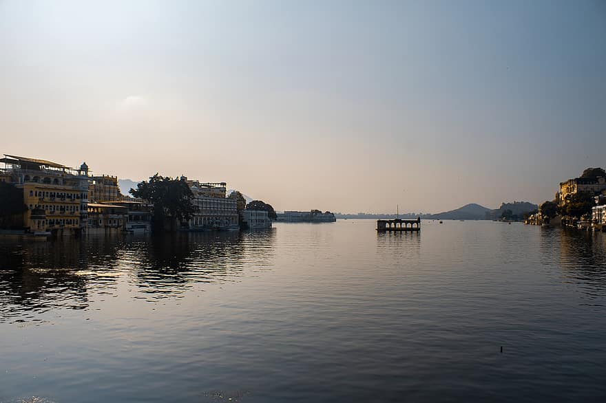 udaipur, cidade, lago, cidade dos lagos, rajastão, Índia, agua, por do sol, verão, crepúsculo, panorama
