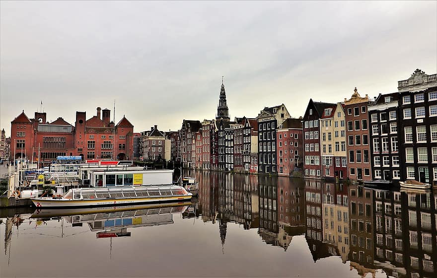 Амстердам, канал, лодки, Дамрак, Нидерланды, Голландия, Beurs Van Berlage, Церковь Ауде, здания, дома, Европа