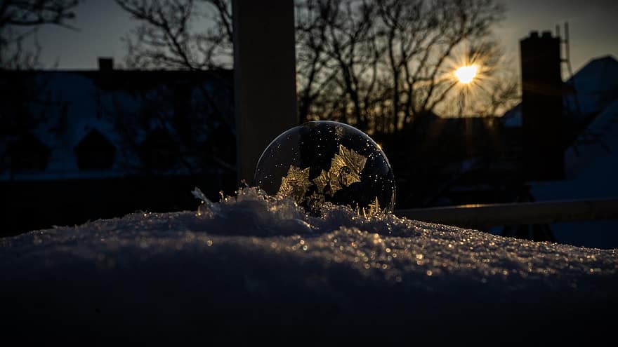 bulle, congelé, neige, lumière, lumière du soleil, la glace, cristaux de glace, gel, hiver, bulle de savon, du froid