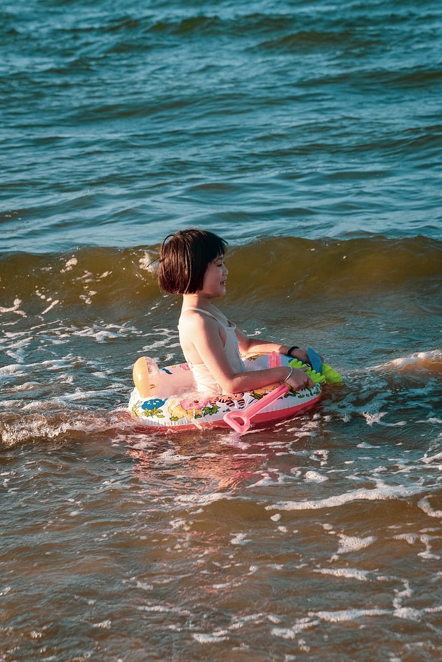 طفل ، شاطئ بحر ، راحة ، الترفيهية ، الصيف ، عطلة ، فتاة