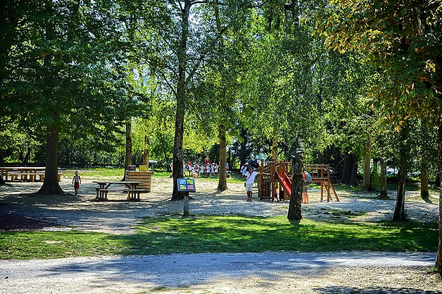 plac zabaw, park, drzewa, krajobraz, na dworze, Park Ptaków, Villars Les Dombes, drzewo, lato, trawa, zielony kolor