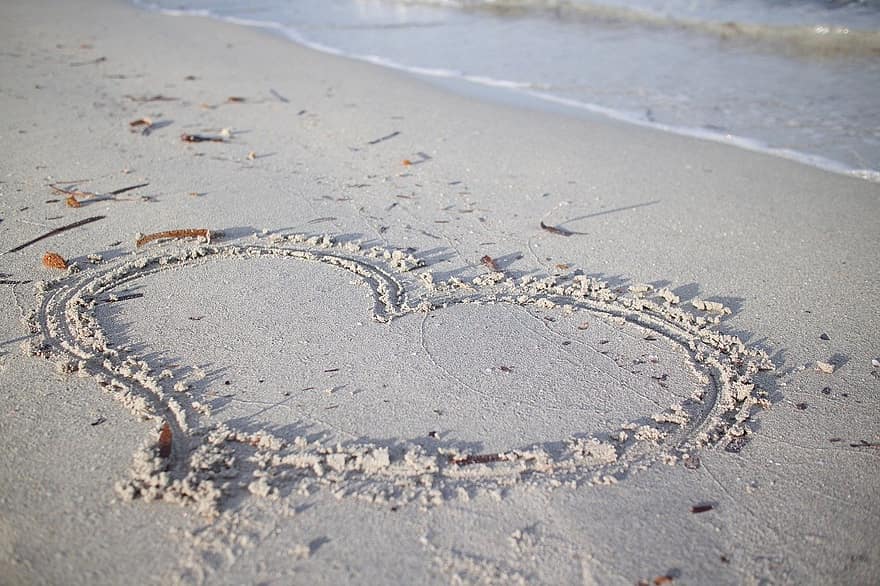 сердце, песок, пляж, море, волны, любить, День святого Валентина, гравюра, взморье, форма сердца, летом