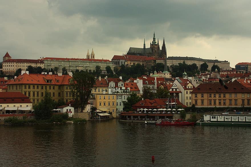 Praga, cidade, Europa, lugar famoso, arquitetura, paisagem urbana, viagem, exterior do edifício, estrutura construída, agua, culturas