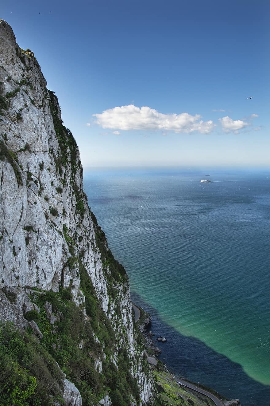 скала на Гибралтар, нос, море, пейзаж, природа, океан, брегова линия, стръмна скала, син, лято, вода