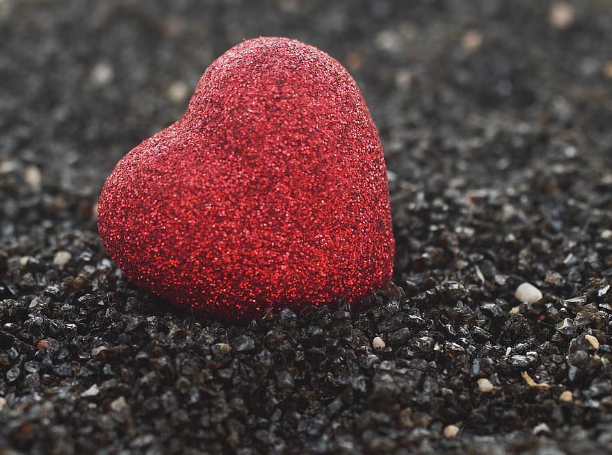 hjärta, stenar, rött hjärta, symbol, kärlek, närbild, hjärtformad, bakgrunder, romantik, makro, skinande