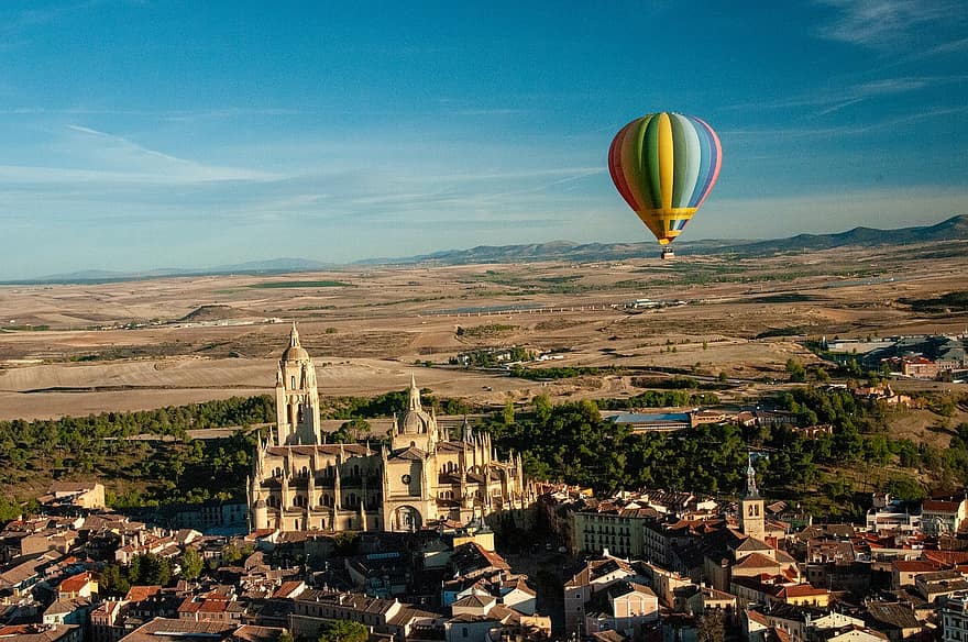 kuumailmapallo, lentäminen, maisema, kaupunki, taivas, pilviä, seikkailu, näkymä, Segovia, matkustaa, kuuluisa paikka