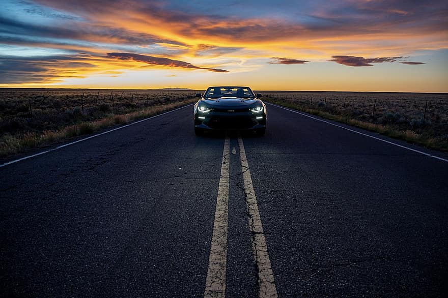 camaro, samochód, Droga, zachód słońca, reflektory, automatyczny, pojazd, pogoń, Chevrolet Camaro, jezdnia, zmierzch