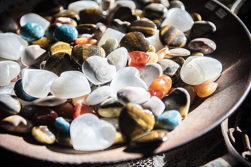 gemmes, pedres, còdols, roques, vidre de mar, cristall, topaci, ametista, joia, pedres precioses, mineral
