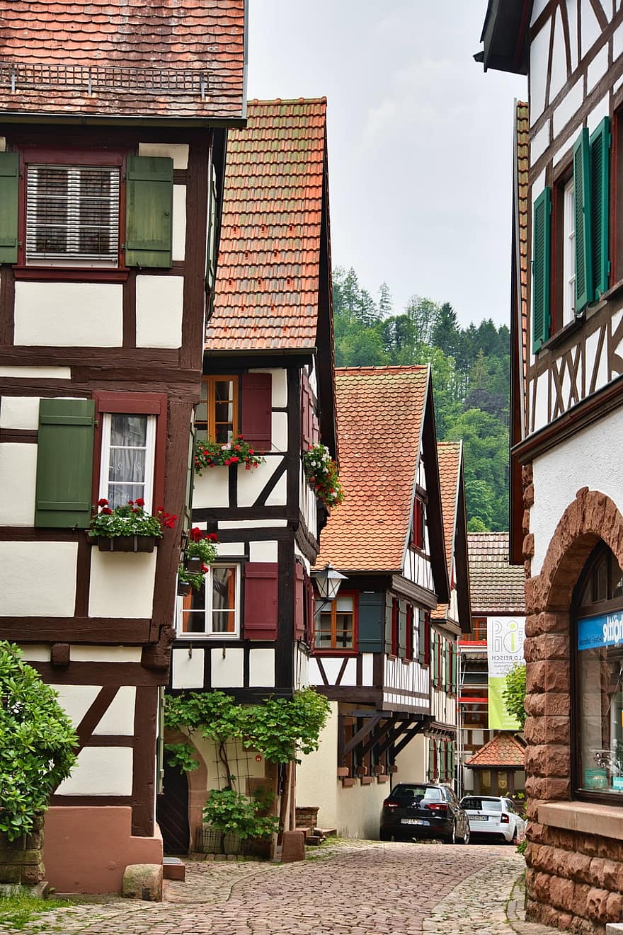 miasto, ulica, domy, tradycyjny, cicha uliczka, aleja, architektura, z muru pruskiego, dach, na zewnątrz budynku, drewno