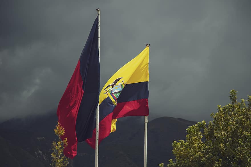 flaga, symbol, naród, kraj, Ekwador, patriotyzm, Chmura, niebo, narodowy punkt orientacyjny, żółty, wiatr