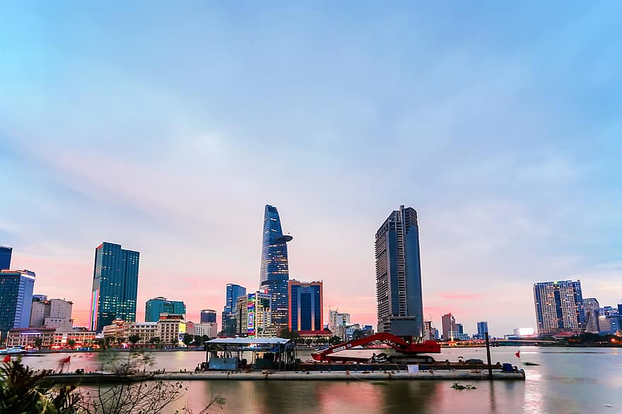 Saigon Fluss, Vietnam, Sonnenuntergang, Fluss, Stadt, Horizont, Dämmerung, Wolkenkratzer, Stadtbild, städtische Skyline, die Architektur