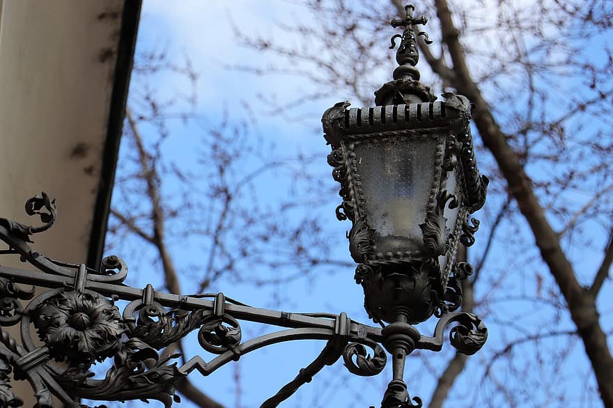 Винтидж лампен стълб, Богато украсена лампа, фенер, метал, архитектура, стар, украса, желязо, старомоден, дърво, едър план