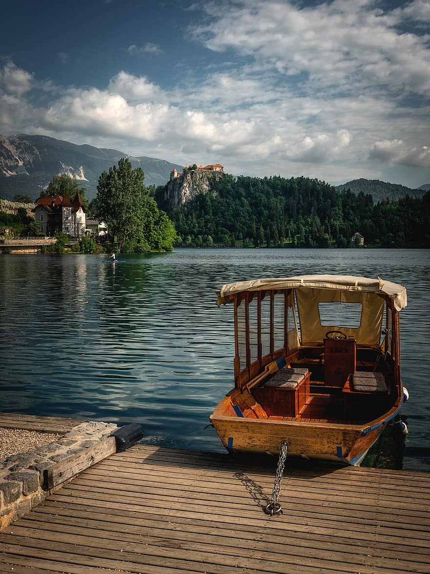 sangrado, eslovénia, lago, barco, hotel, castelo, Rocha, pier, montanhas, turismo