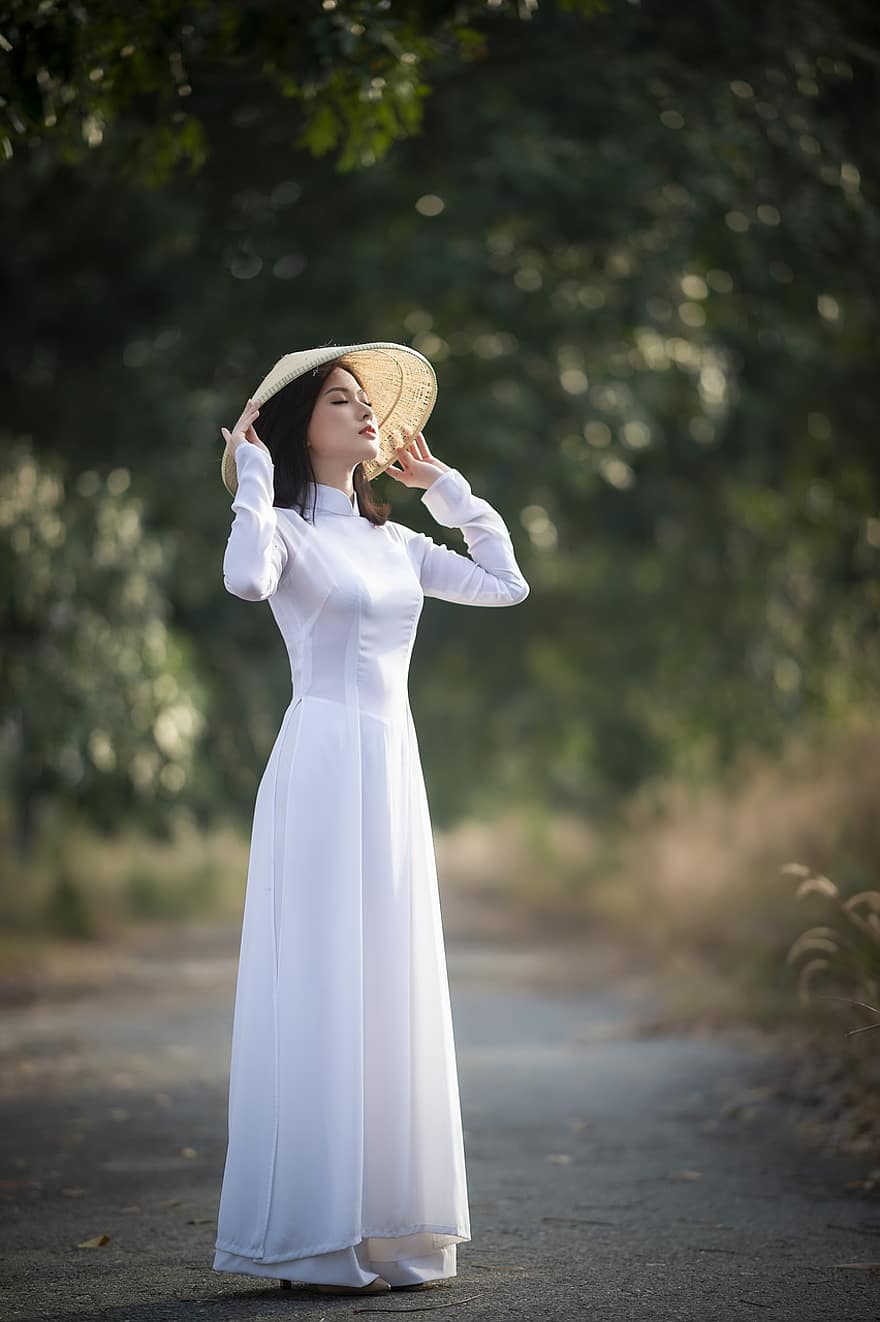 ao dai, мода, жена, виетнамски, Бял Ао Дай, Виетнамска национална рокля, Виетнамска шапка, конична шапка, традиционен, облекло, красив