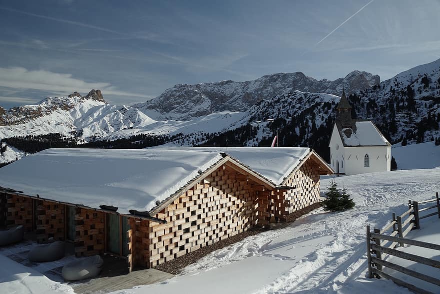 hivern, neu, muntanyes, capella, refugi, allotjar-se, casa de camp