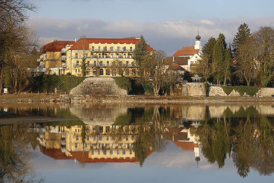 Buildings, Lake, Trees, Reflection, Schärding, Inn, Baroque City, Border Flow, Water, architecture, famous place