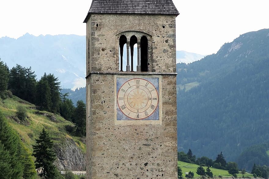 Iglesia, Torre de la iglesia, Tirol del Sur, montaña, arquitectura, cristianismo, antiguo, religión, lugar famoso, escena rural, historia