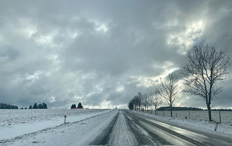 kelias, sniegas, pobūdį, žiemą, sezoną, lauke, kraštovaizdį, oras, medis, kaimo scenoje, debesis