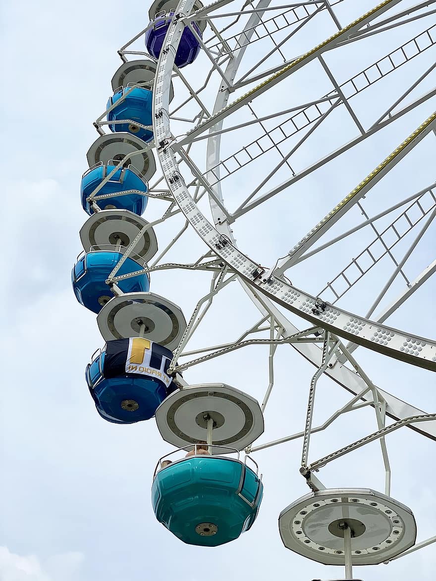 Theme Park, Amusement Park, Ferris Wheel, Folk Festival, Nuremberg, Theme Park Ride, fun, traveling carnival, wheel, circle, blue