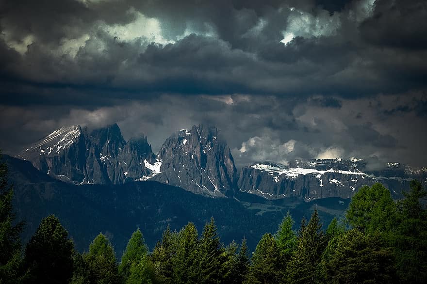 alpe di siusi, Płaskowyż, góry, pasmo górskie, trentino, Włochy, veneto, dolomity, Natura, krajobraz, Zachmurzone niebo