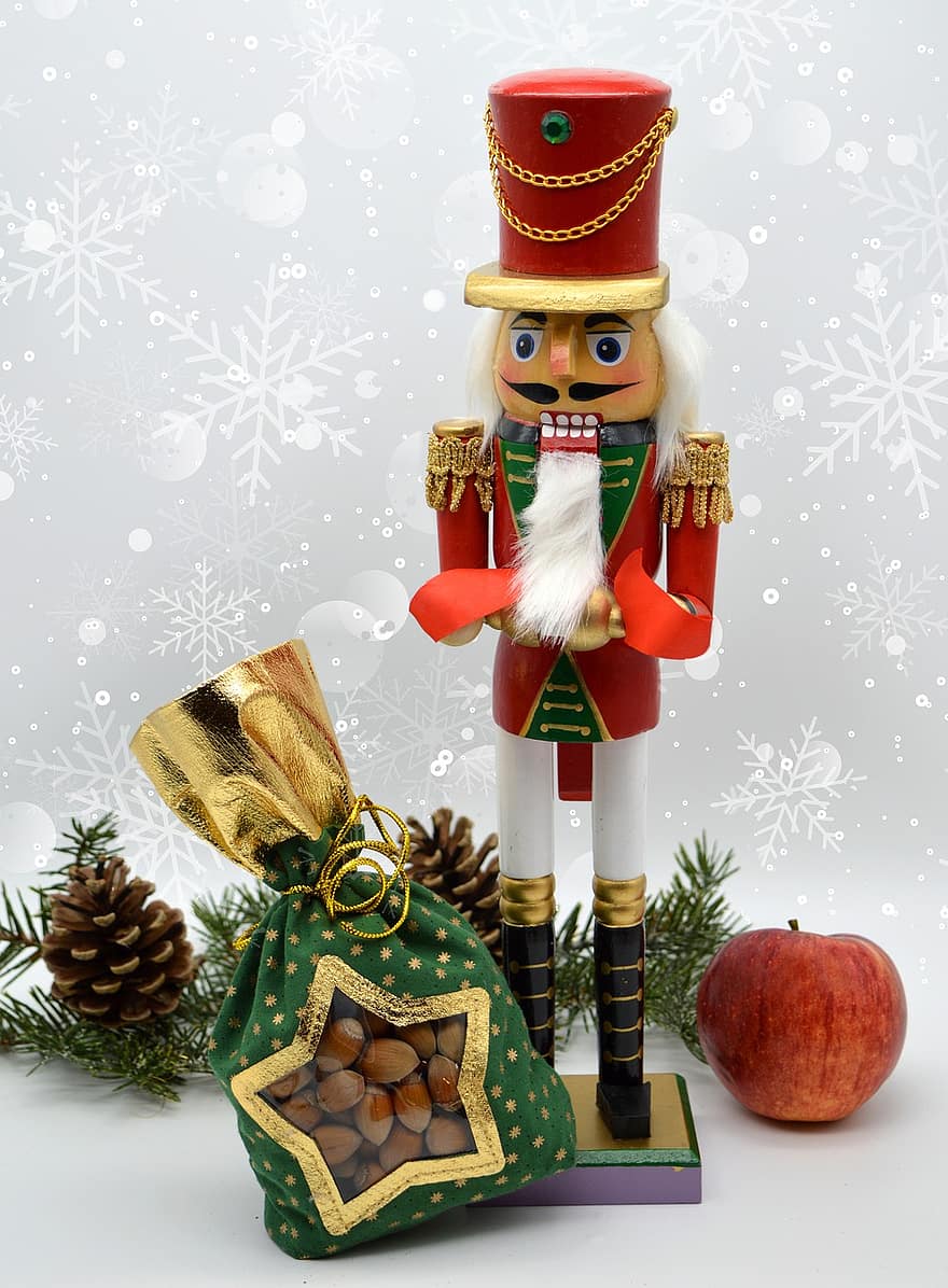 クリスマス、くるみ割り人形、ナッツ、ヘーゼルナッツ、林檎、出現、降臨節、クリスマスの飾り