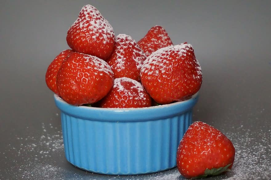 딸기, 과일, 가루 설탕, 설탕을 입힌다., 열매, 디저트, 선도, 식품, 닫다, 베리 과일, 달달한 음식