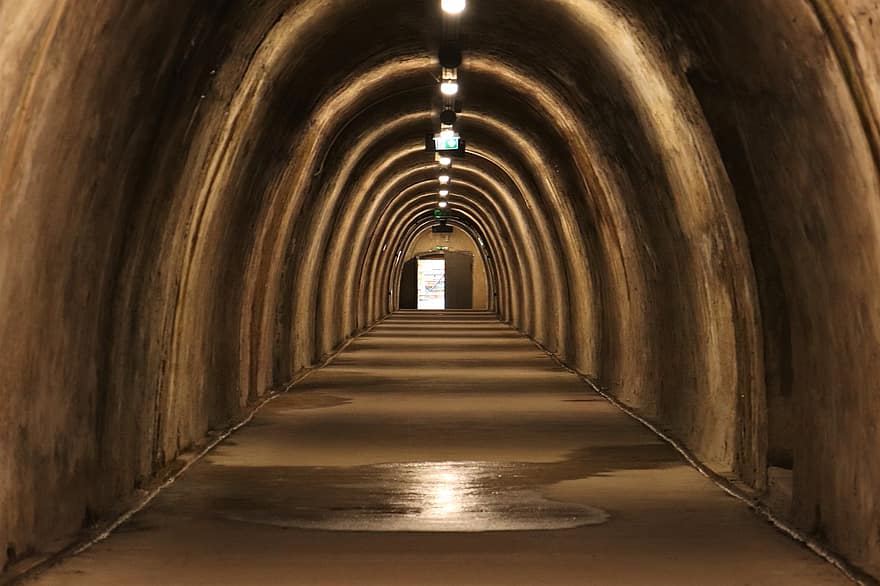 подземен тунел, пасаж, Загреб, Хърватия, под земята, точка на изчезване, архитектура, на закрито, коридор, тъмен, арка