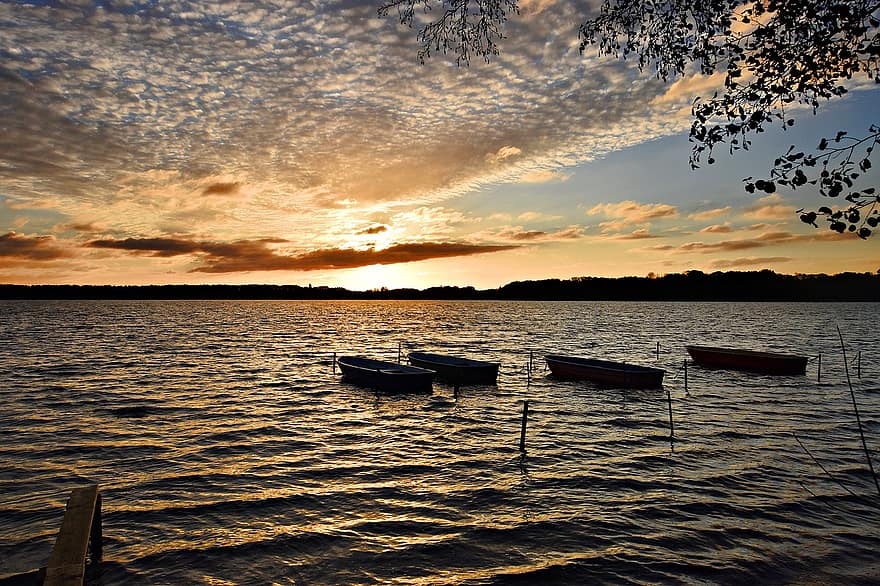 lago, puesta de sol, oscuridad, bote, nubes, naturaleza, verano, agua, barco náutico, luz del sol, amanecer