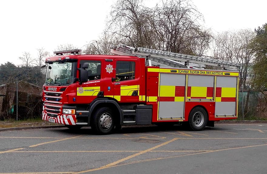 消防車、スコットランド人、消防救助サービス、火災、消防士、緊急、レスキュー