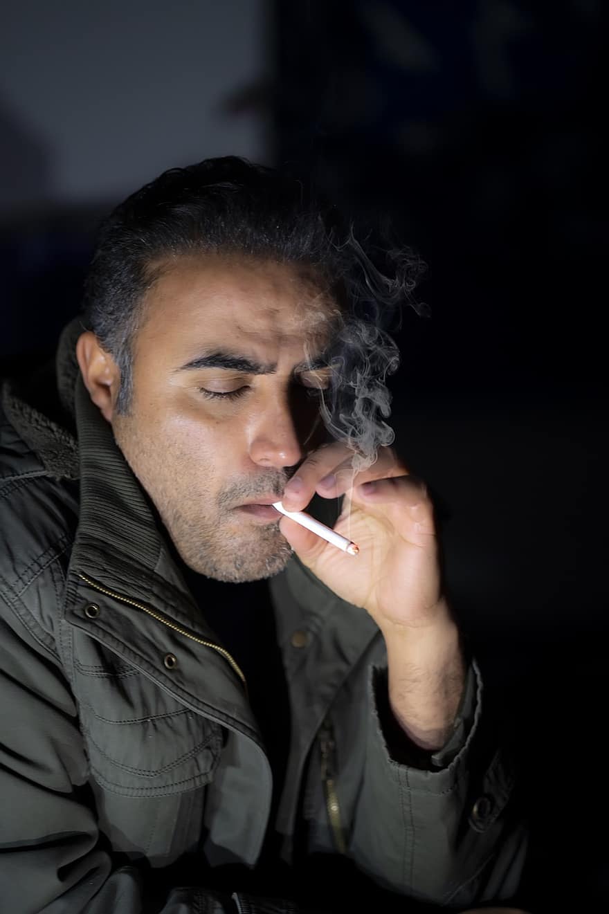 людина, диму, куріння, сигарету, запальничка, обличчя, портрет людини