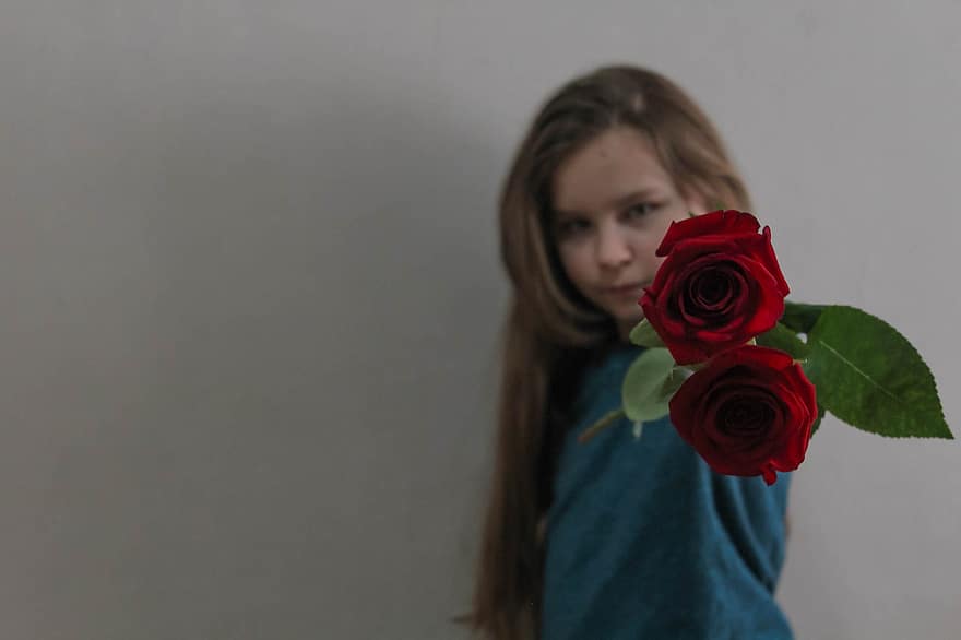 piccola ragazza, Rose, ritratto, bambino, ragazzo, fiori