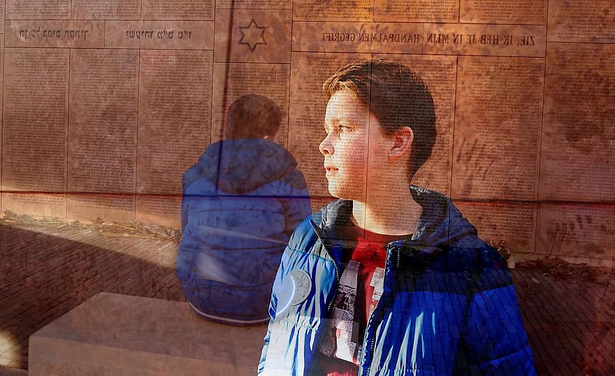 Junge, Monument, doppelt, jüdisch, Zweiter Weltkrieg, Namen, gedenken, Erinnerung