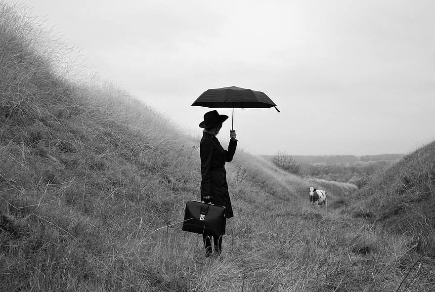 nő, utazó, rejtélyes, egyedül, női, esernyő, noir, komor, szakadék, vidéki táj, szabadban