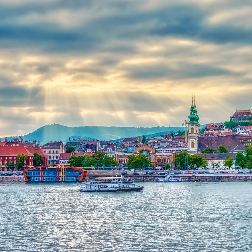 budapest, stad, flod, stadsbild, skymning, båt, turist attraktion, Buda Hill, byggnader, kulle, kyrka